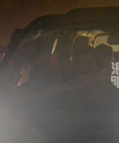 王菲新疆离婚后现身北京 面容憔悴