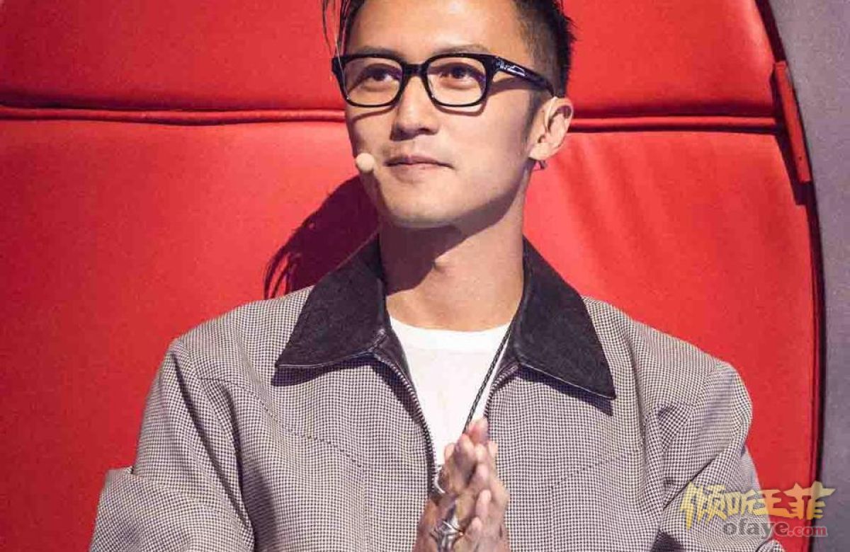 组图：谢霆锋一改摇滚首次挑战学者造型眼镜搭格子衫乖巧儒雅