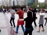 青海西宁市新宁广场藏族锅庄舞 高清