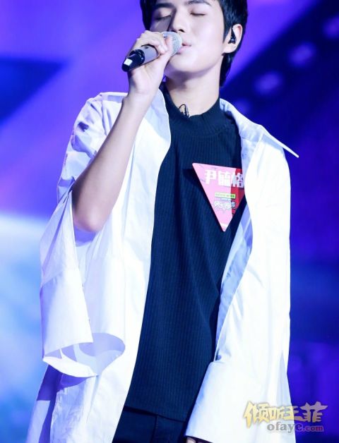 组图：快男选手声线空灵性格高冷被称作小王菲