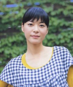 彩虹女神上野树里泳装写真侧脸似王菲