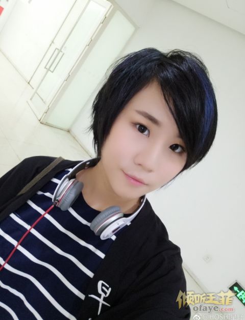 组图：窦唯女儿初长成15岁窦家媛帅气呆萌似窦靖童