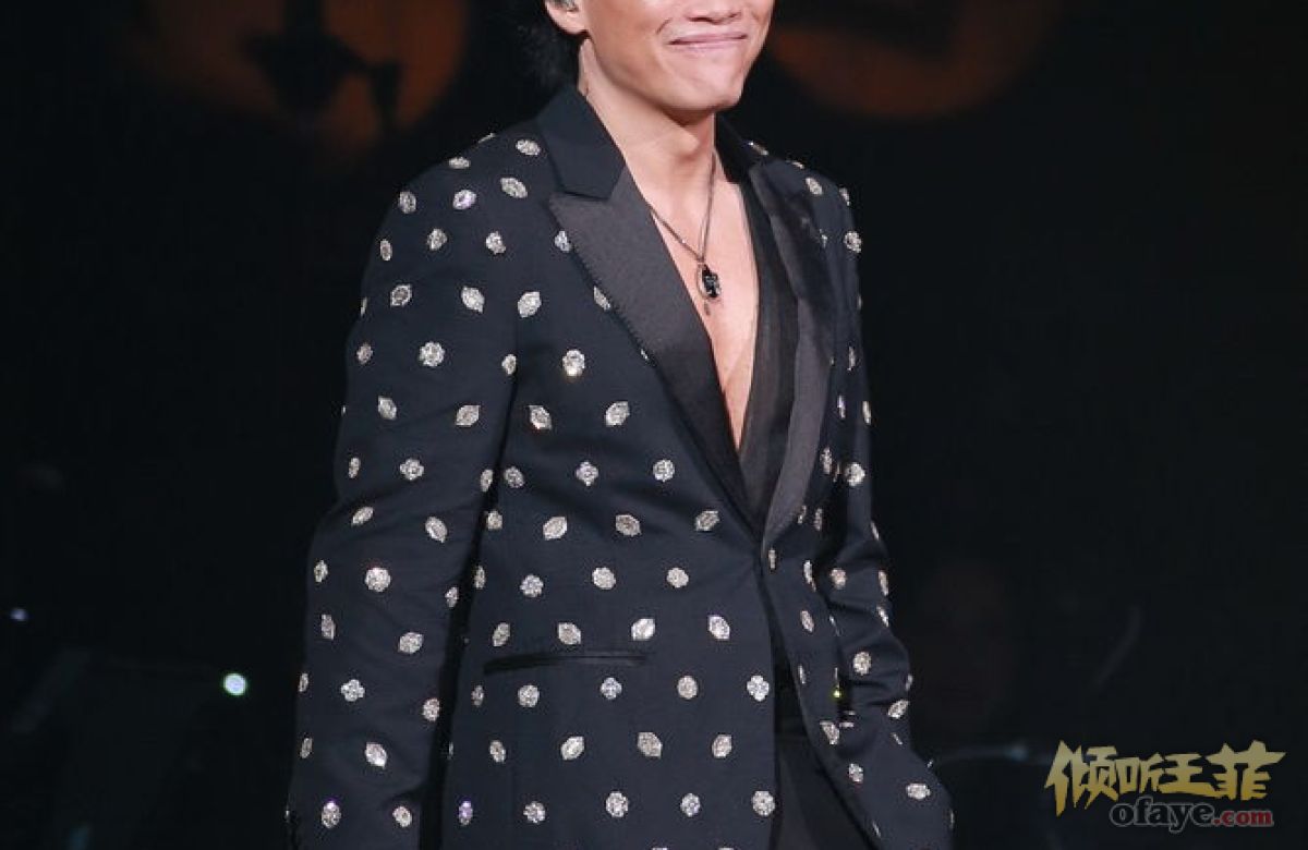 组图：关之琳谢霆锋等助阵苏永康个唱安心事件重提致郑秀文缺席