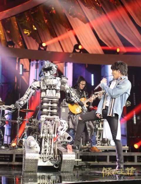 组图：烎潮音发布夜广州落幕李宇春华晨宇窦靖童齐聚演出