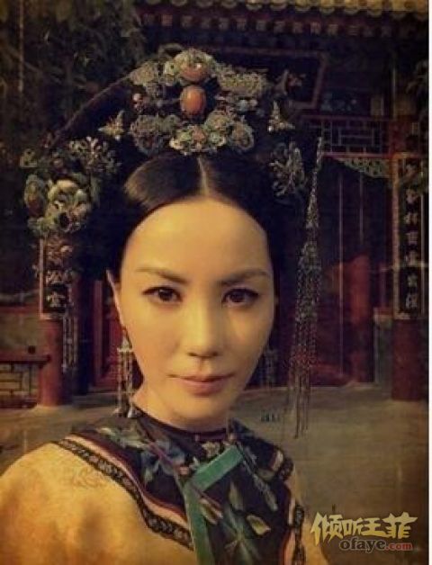 组图：王菲早期清宫贵妃扮相照曝光雍容华贵眼神有戏气场足
