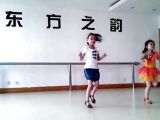 靖江东方之韵可爱小学员solo萌版爵士舞大眼睛